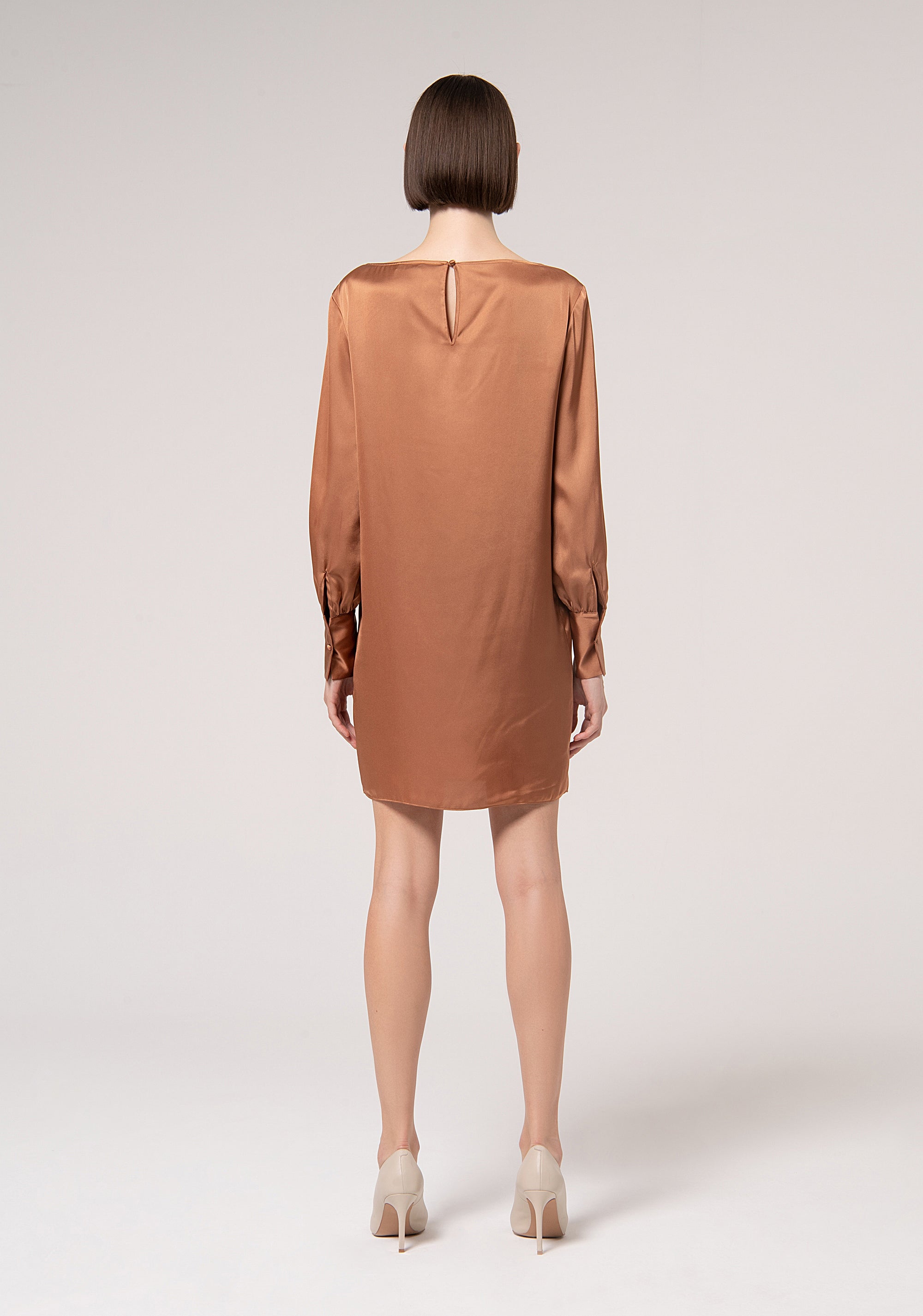 Long Sleeves Short Dress Camel