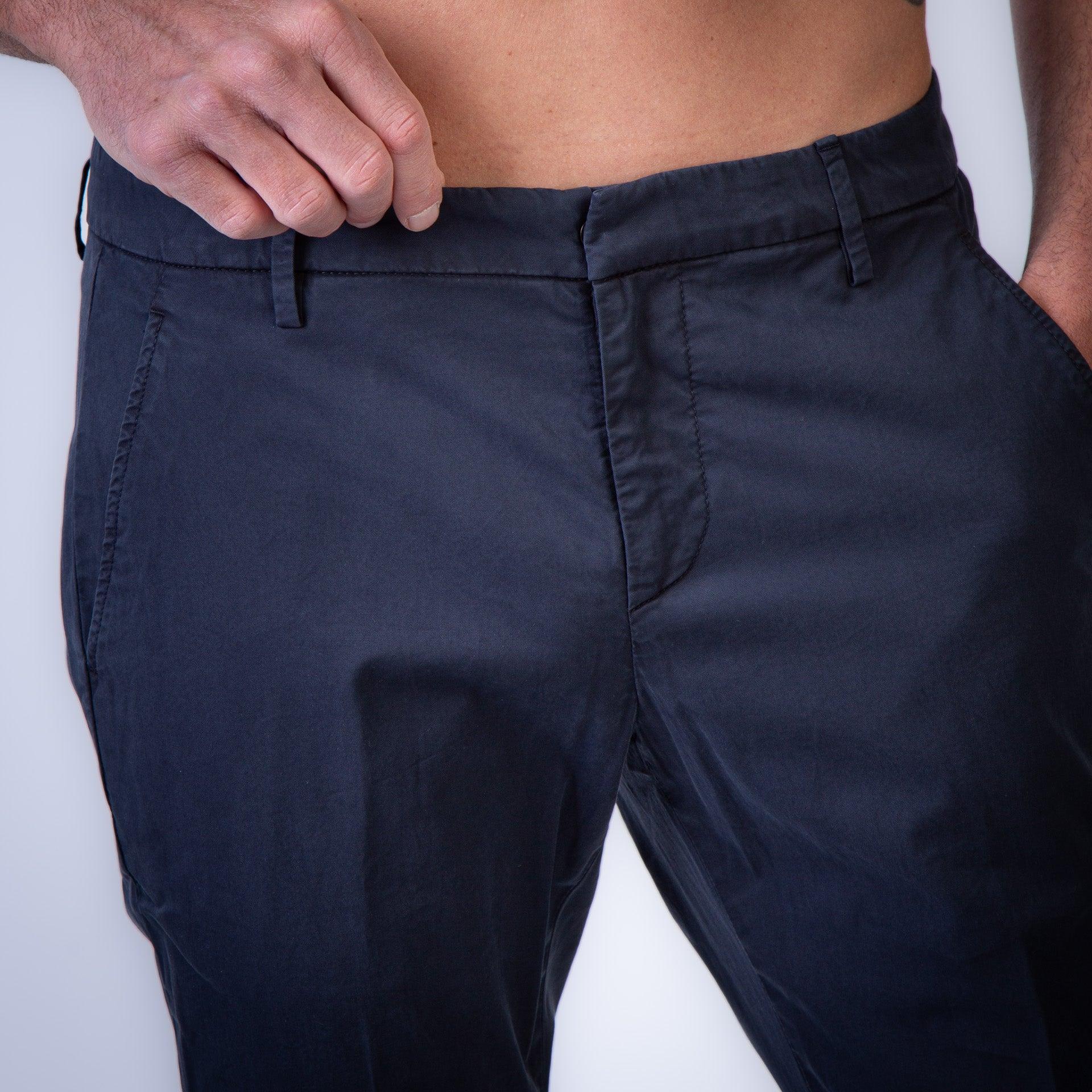Pantaloni Gaubert slim in gabardina leggera blu