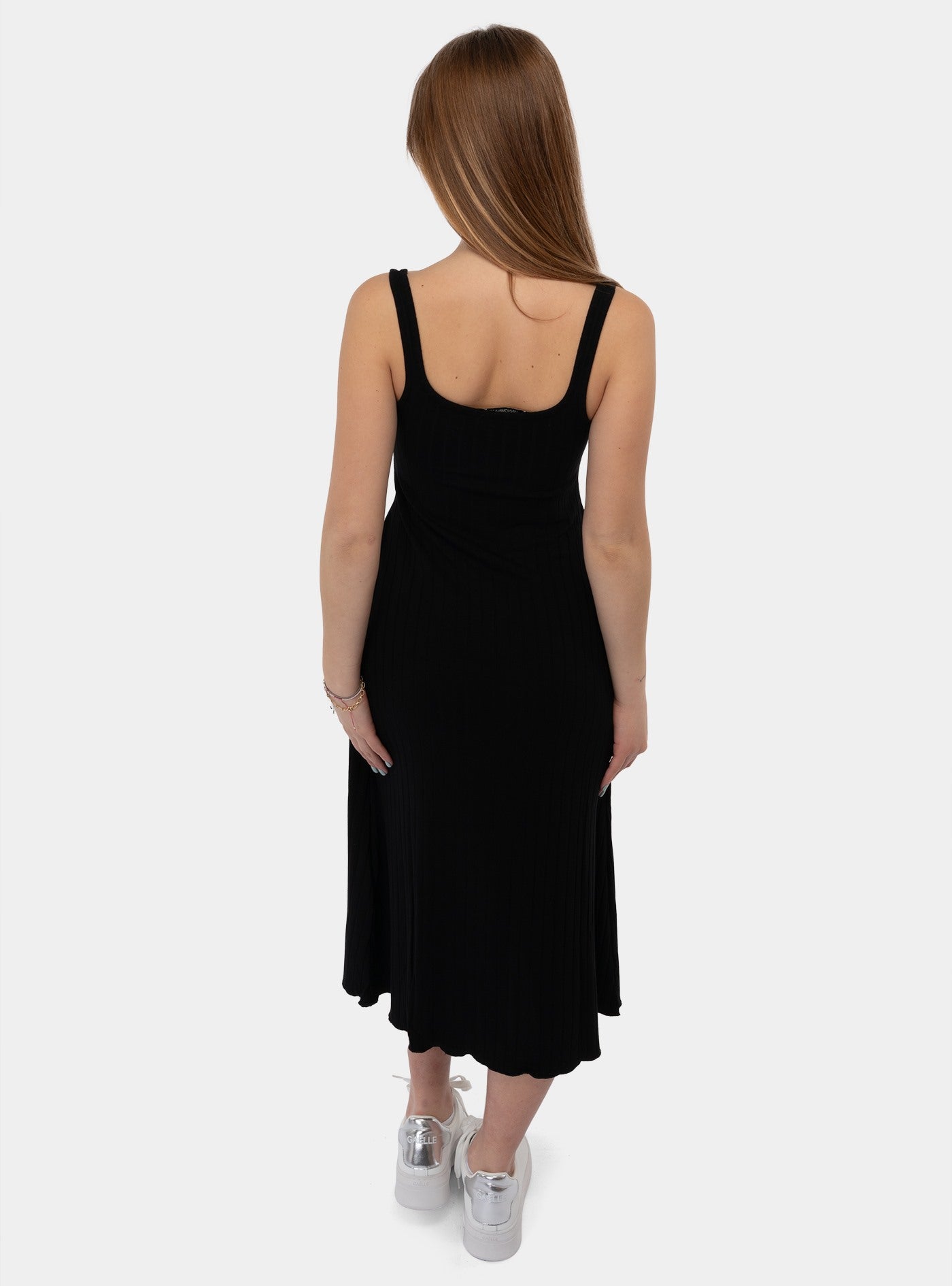 immagine-3-hinnominate-abito-canotta-lungo-in-costina-nero-abito-hhmnabw00228-ptta008-ne01