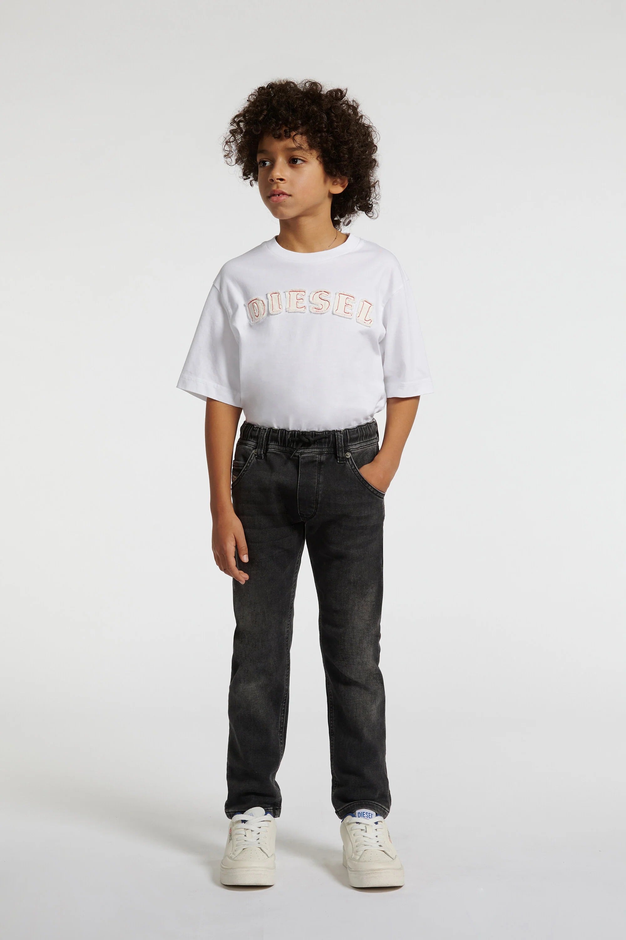Jeans neri a vestibilità regolare - Krooley 00J3AJ-KXBU4 K02 DIESEL 