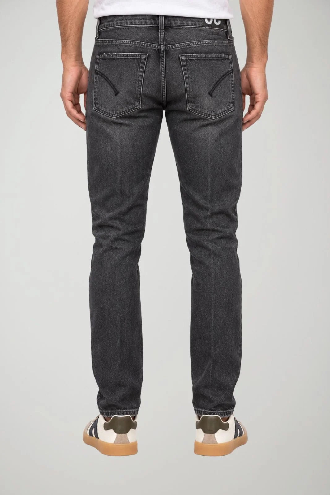 Jeans Dian carrot in denim stretch cotone e lyocell black UP576-DSE377U-MW5 999 DONDUP 