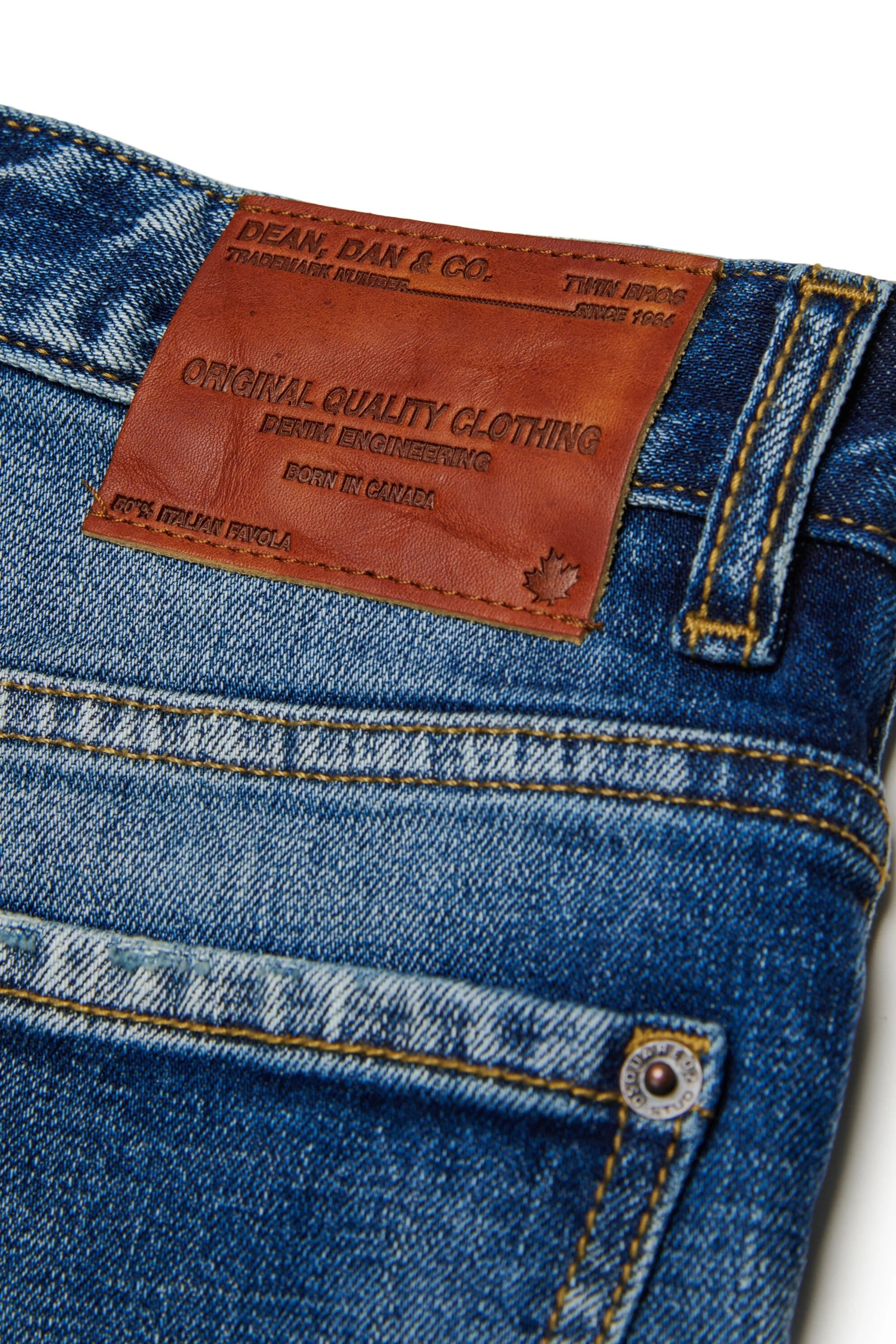 Jeans dalla vestibilità comoda, lavaggio blu medio - larghi DQ3577-D0AHR DQ01 DSQUARED KID 