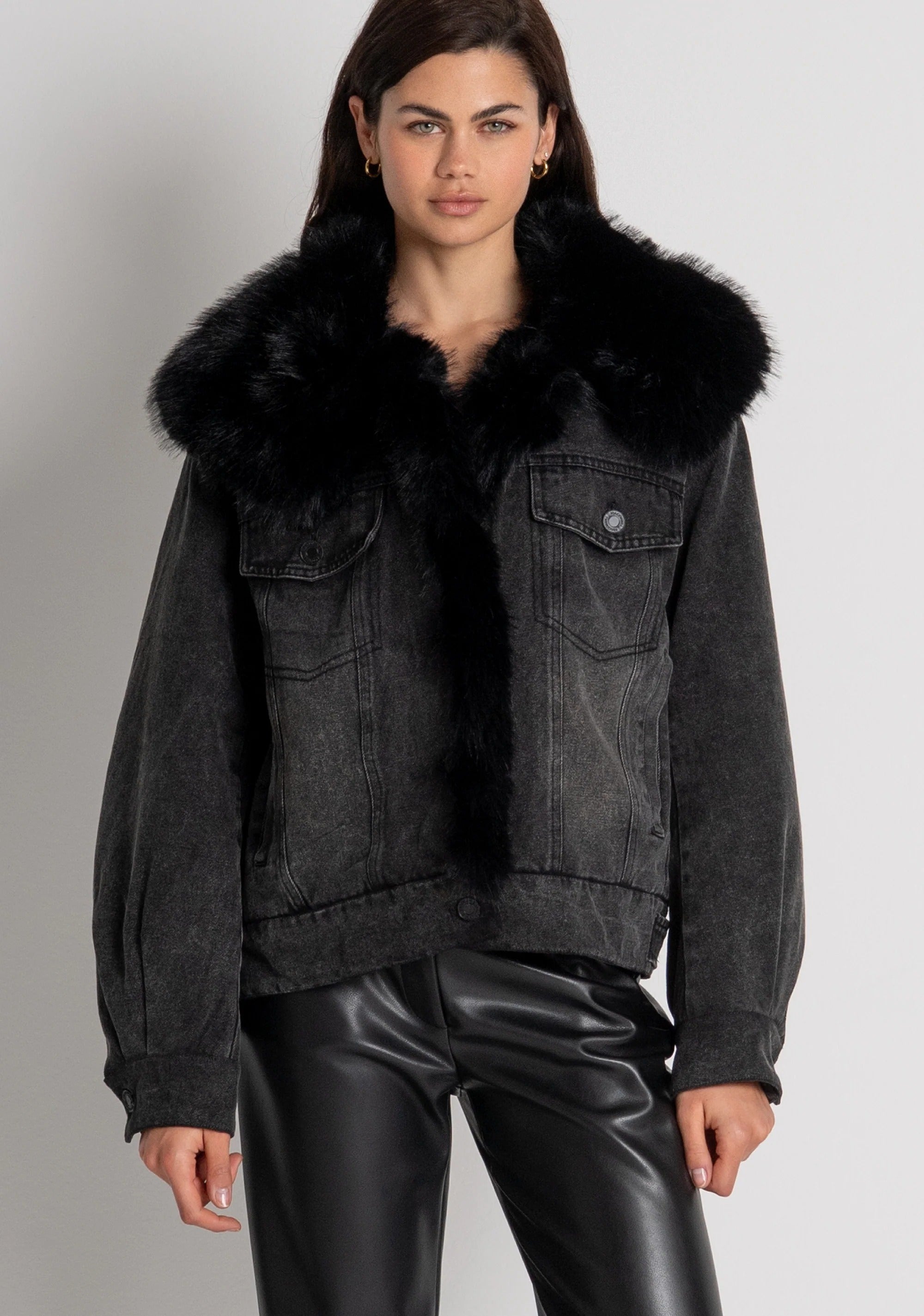 Giacca regular in denim black con lavaggio medio e con finta pelliccia FP26WJ4003D40993 M67 FRACOMINA 