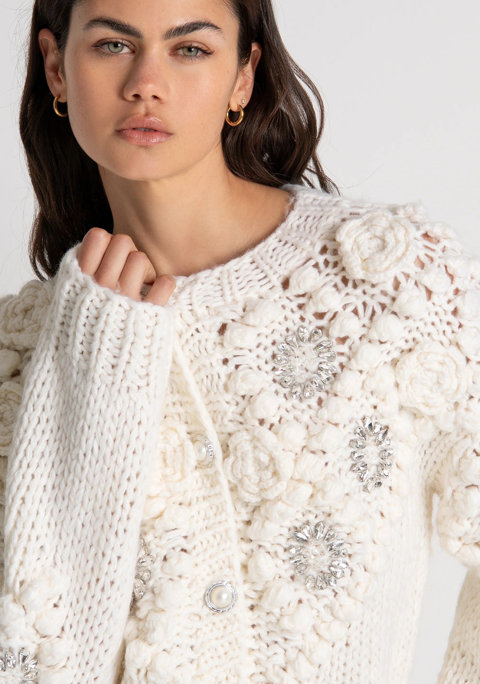 Fracomina Cardigan regular con punto 3D e applicazioni gioiello cream FR26WT8030K465R9 108 FRACOMINA 