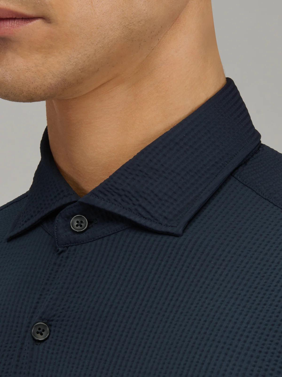XACUS ACTIVE<BR/>Camicia Collo Francese Piccolo Tinta Unita Seersucker Blu Navy 422619-21616 006 XACUS 