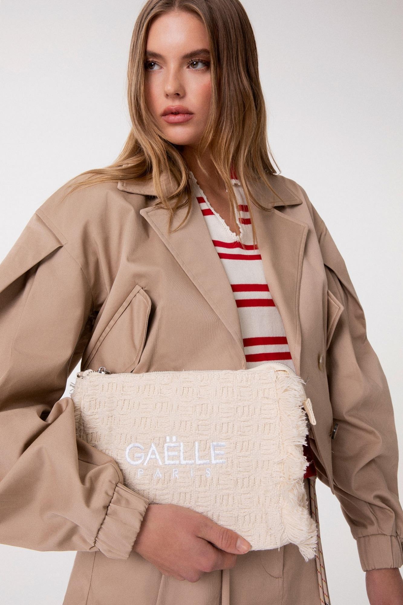 Regular Pochette Ricamo Logo  Beige - Gaëlle Paris GAACW03180-BFL0001 BE00 GAELLE 