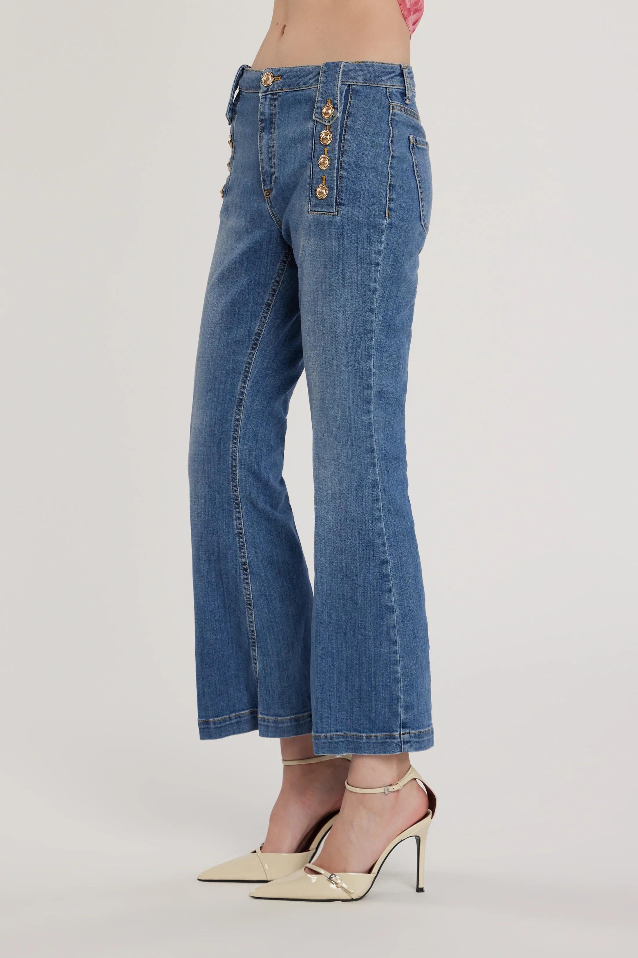 RELISH Pantalone PALENCIA_CROP vita alta con passanti a punta più dettagli bottoni denim RDP26070016036 1799 RELISH 