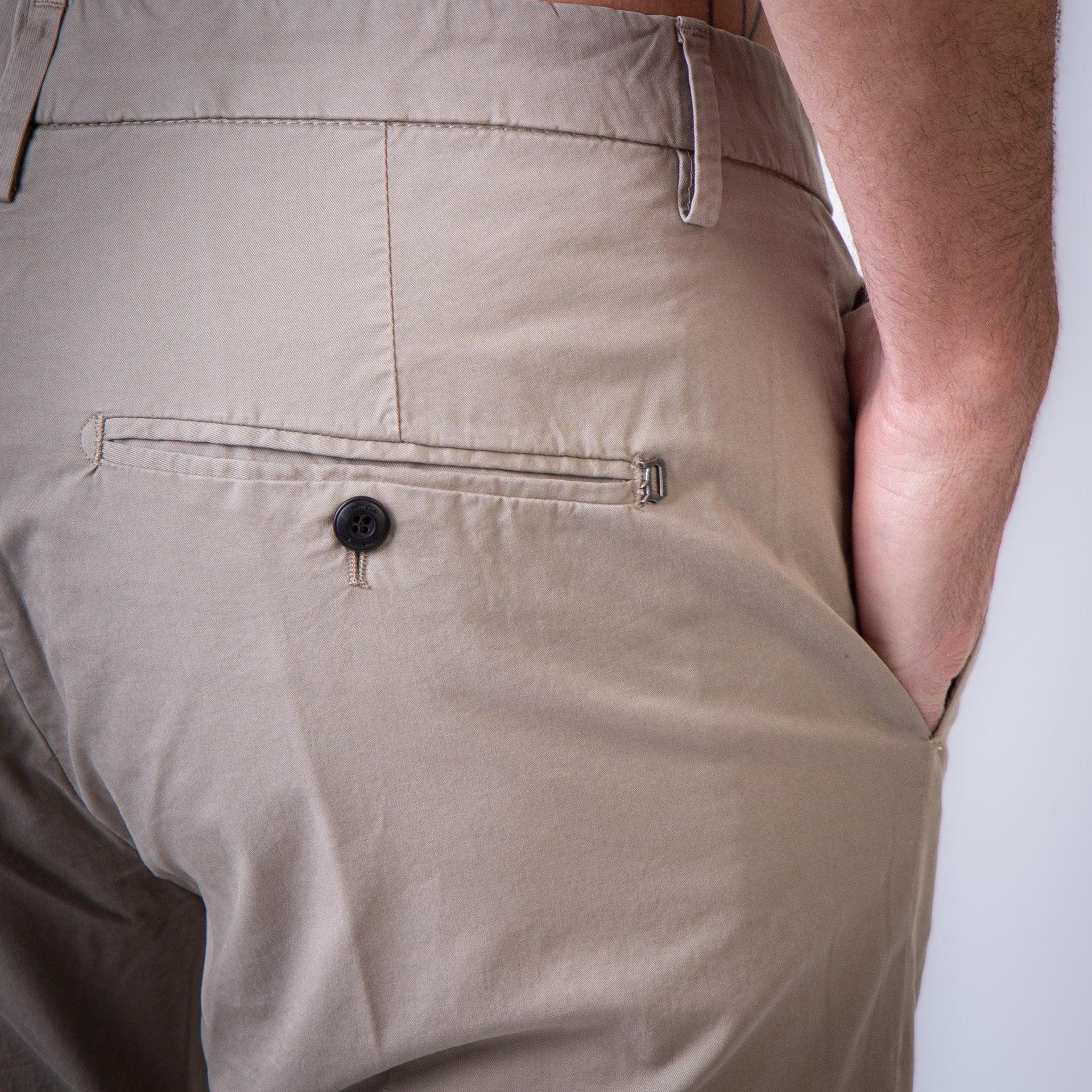 Pantaloni Gaubert slim in gabardina leggera castoro
