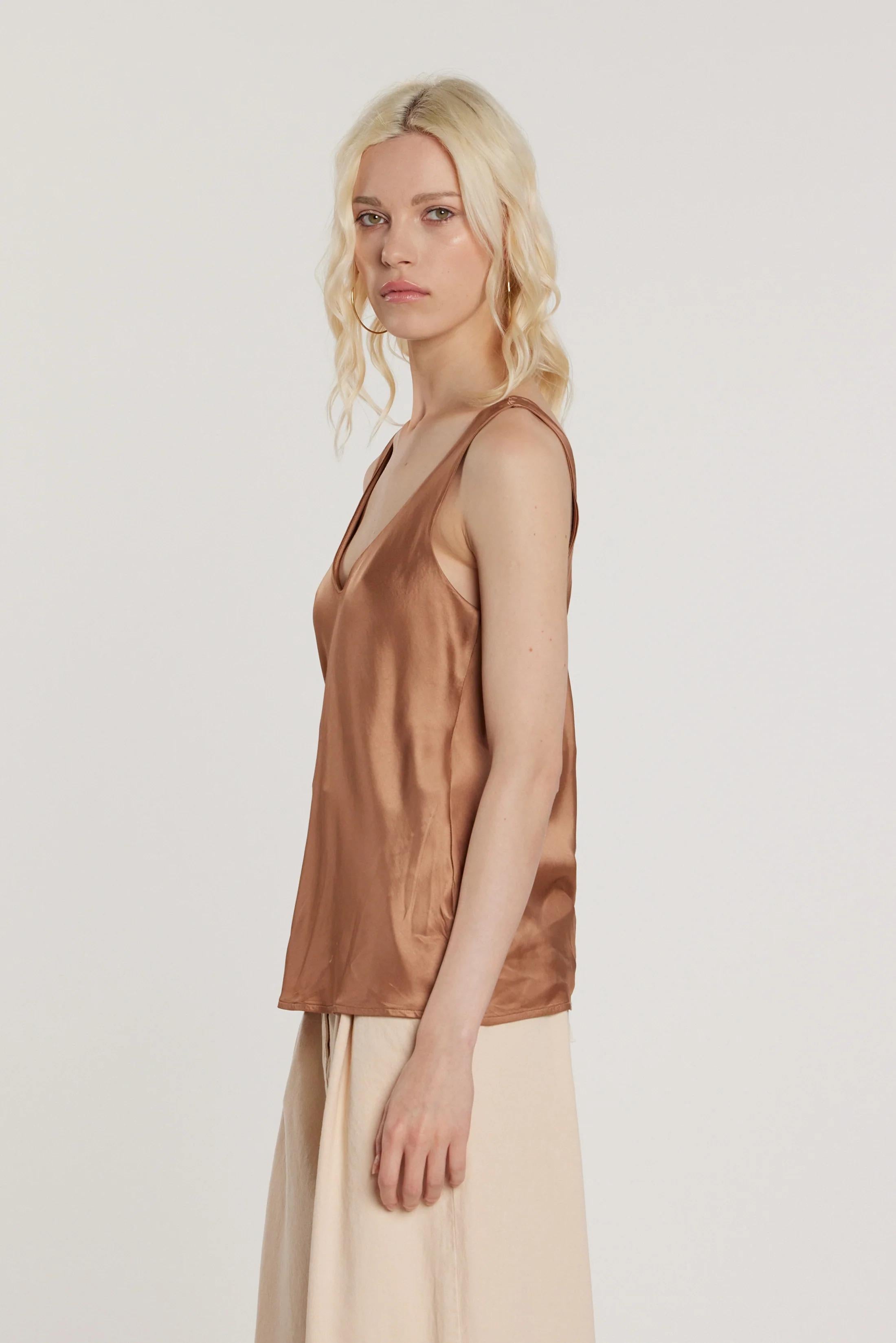 RELISH Top SIK doppio scollo a V raso CASHEW RDP2603034071 1993 RELISH 