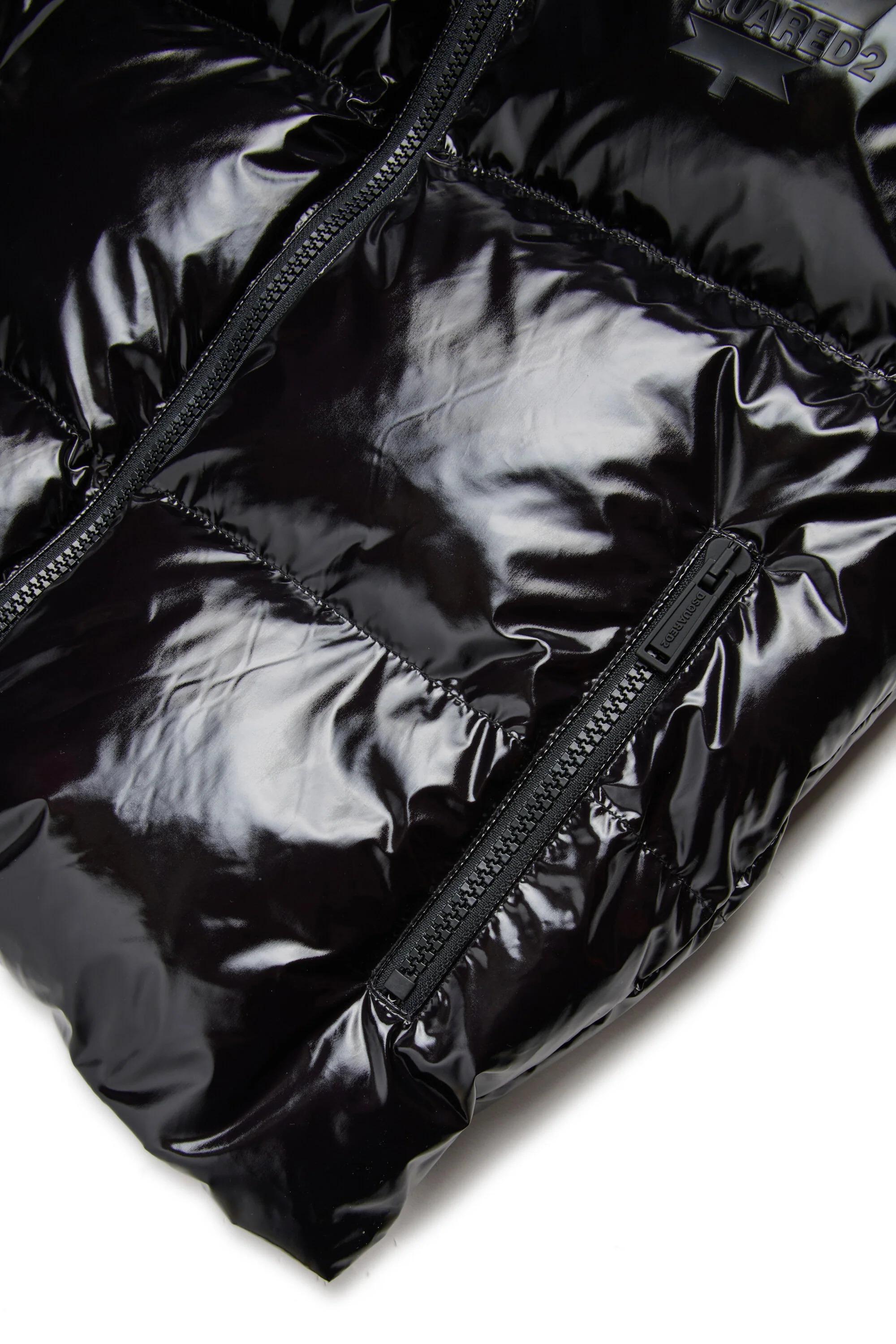 Smanicato imbottito lucido con logo Maple Leaf nero DQ3043-D0ADY DQ900 DSQUARED KID 