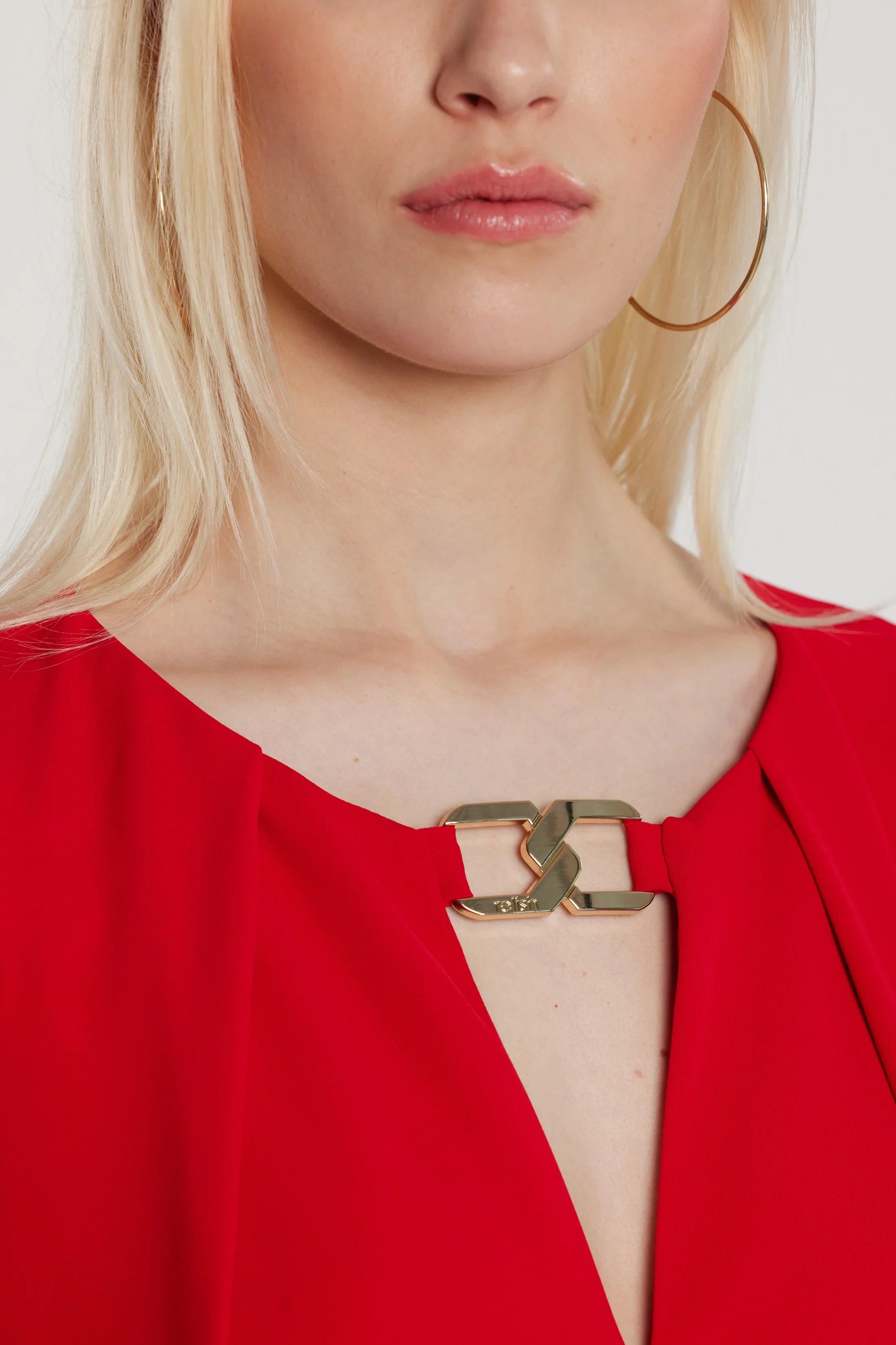 RELISH Abito STEPHANE corto maniche lunghe scollo a V con passante logo più pieghe FLARE SCARLETT RDP2609006012 1548 RELISH 