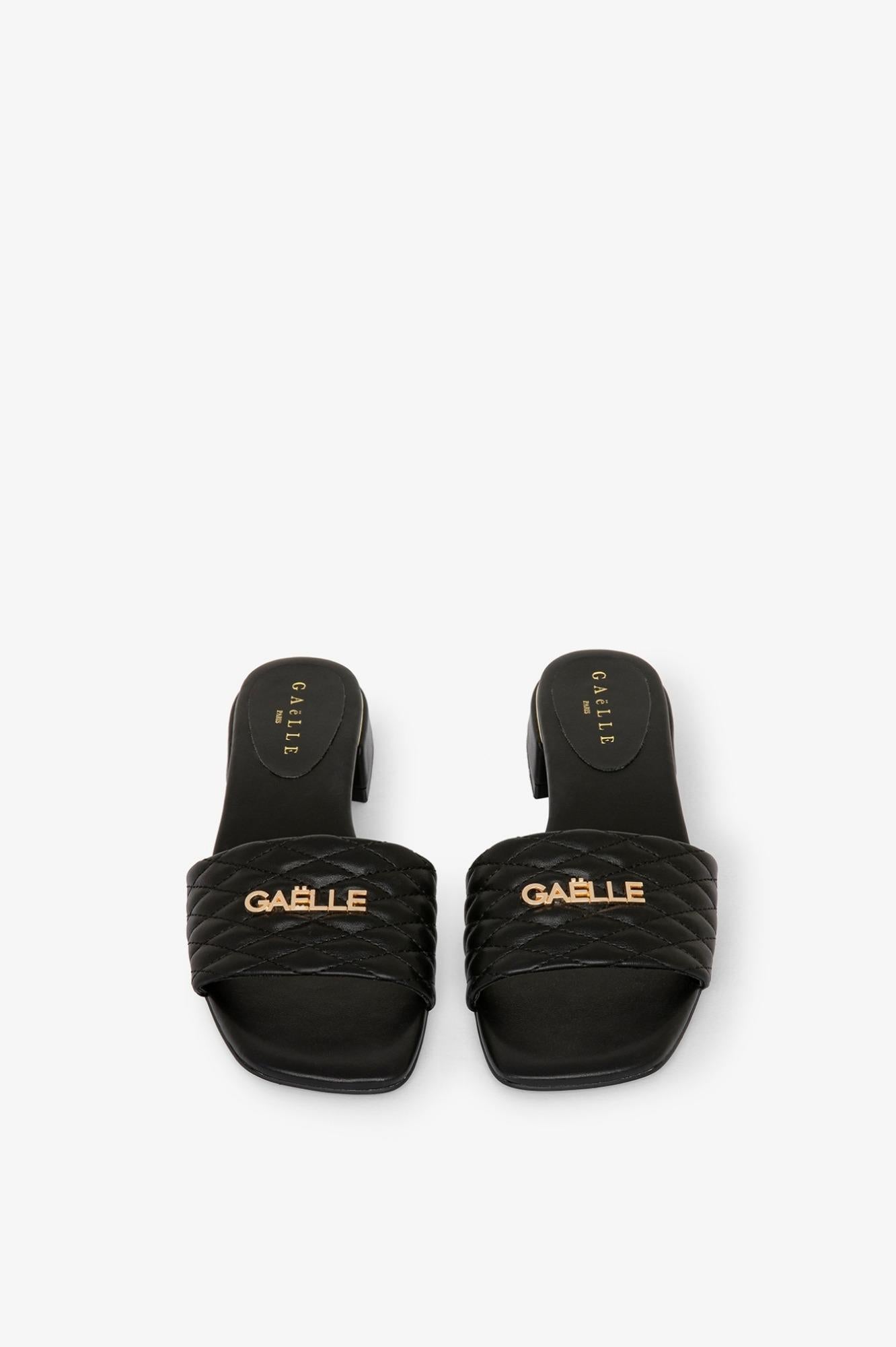 Sandalo Con Tacco Tessuto Matelasse E Placchetta Logo  Nero - Gaëlle Paris GACAW01709-MTFI0007 NE01 GAELLE 