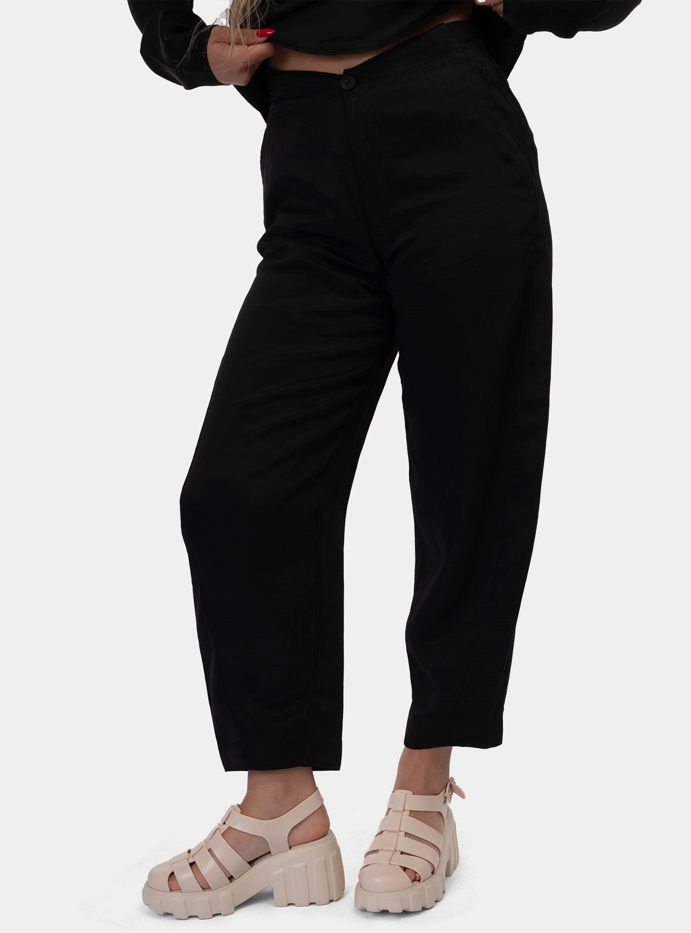 immagine-1-europeanculture-pantalone-nero-pantaloni-06fu-7083-1600