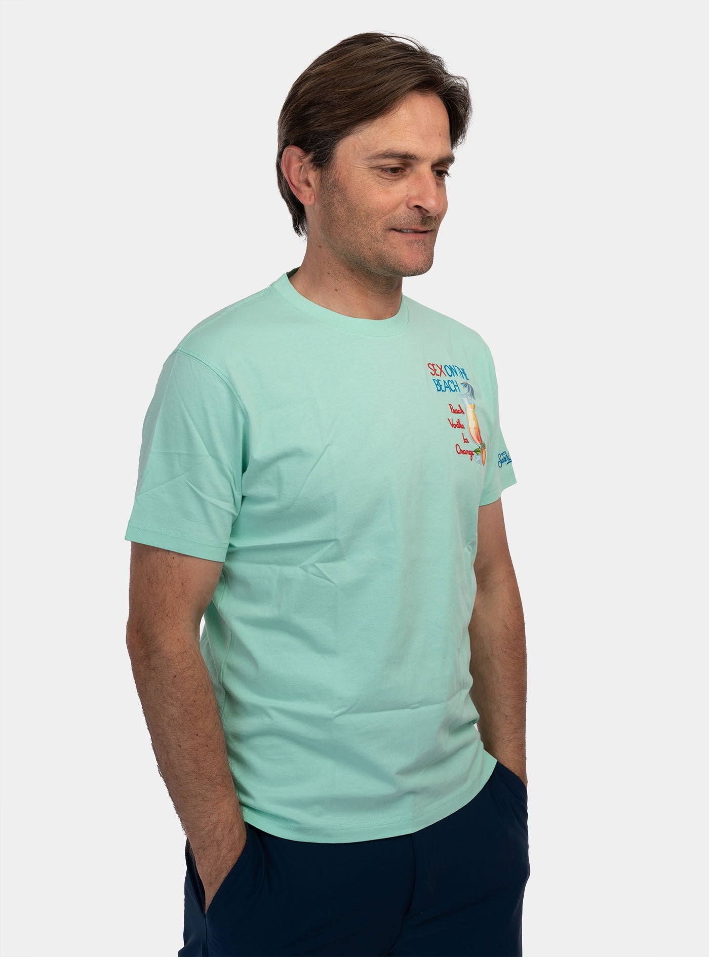 immagine-2-mc2-saint-barth-tshirt-man-beach-cocktail-55-emb-t-shirt-tshm001-03557f