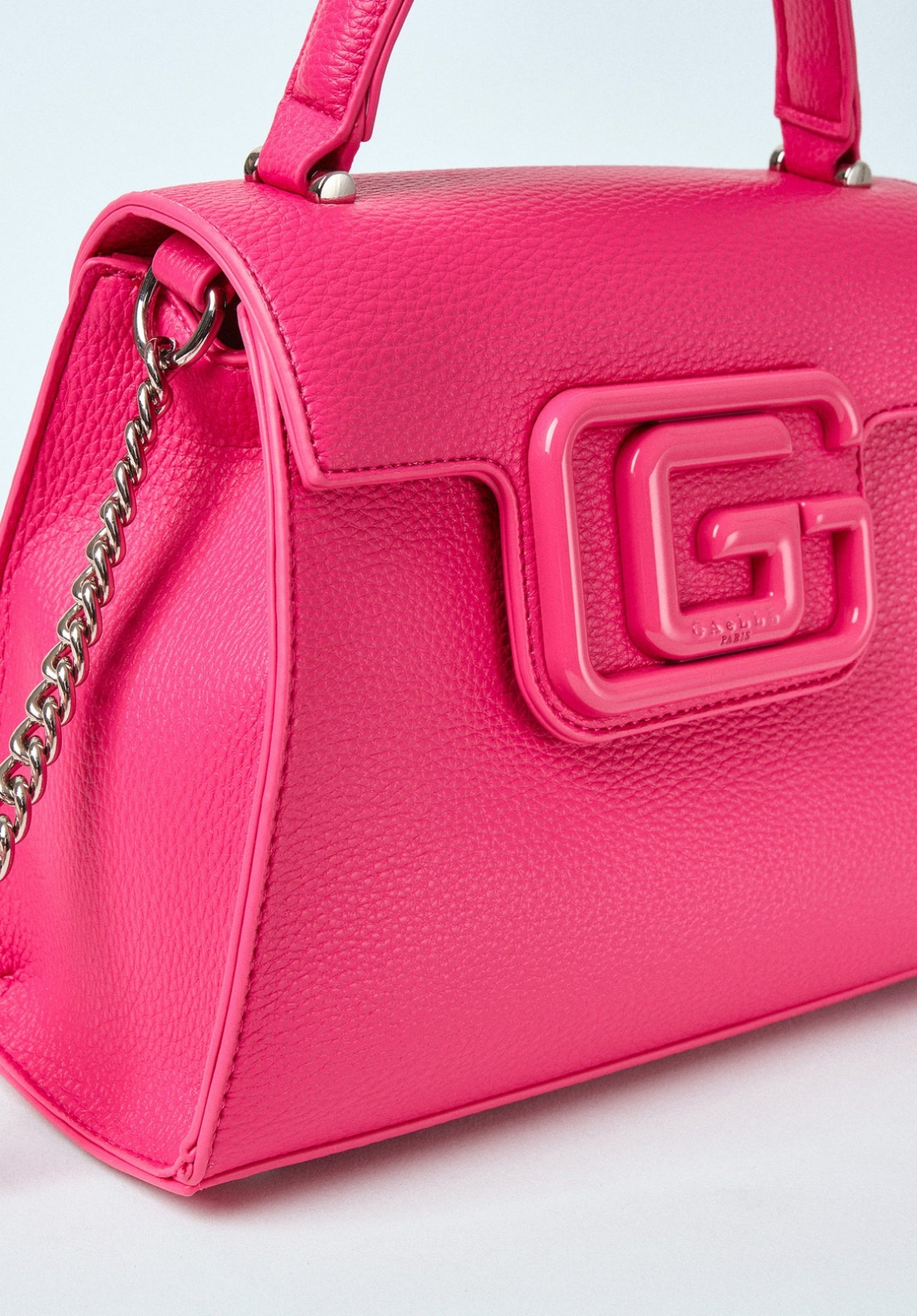 immagine-3-gaelle-regular-hand-bag-ecopelle-smaltata-fuxia-borsa-gaacw00128-mttw0002-vi08