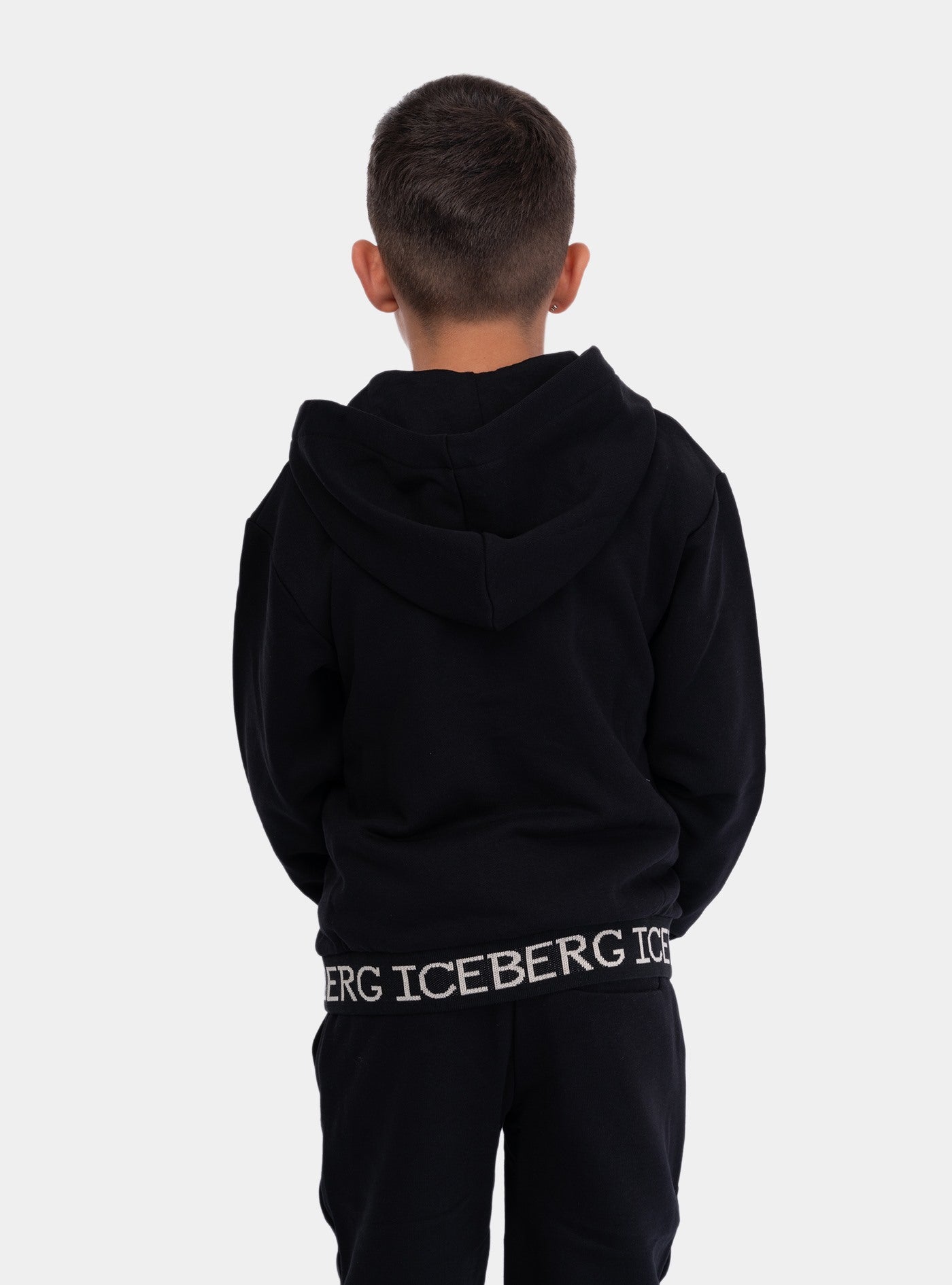 immagine-3-iceberg-felpa-con-zip-e-cappuccio-nera-felpa-mfice5309j-nero