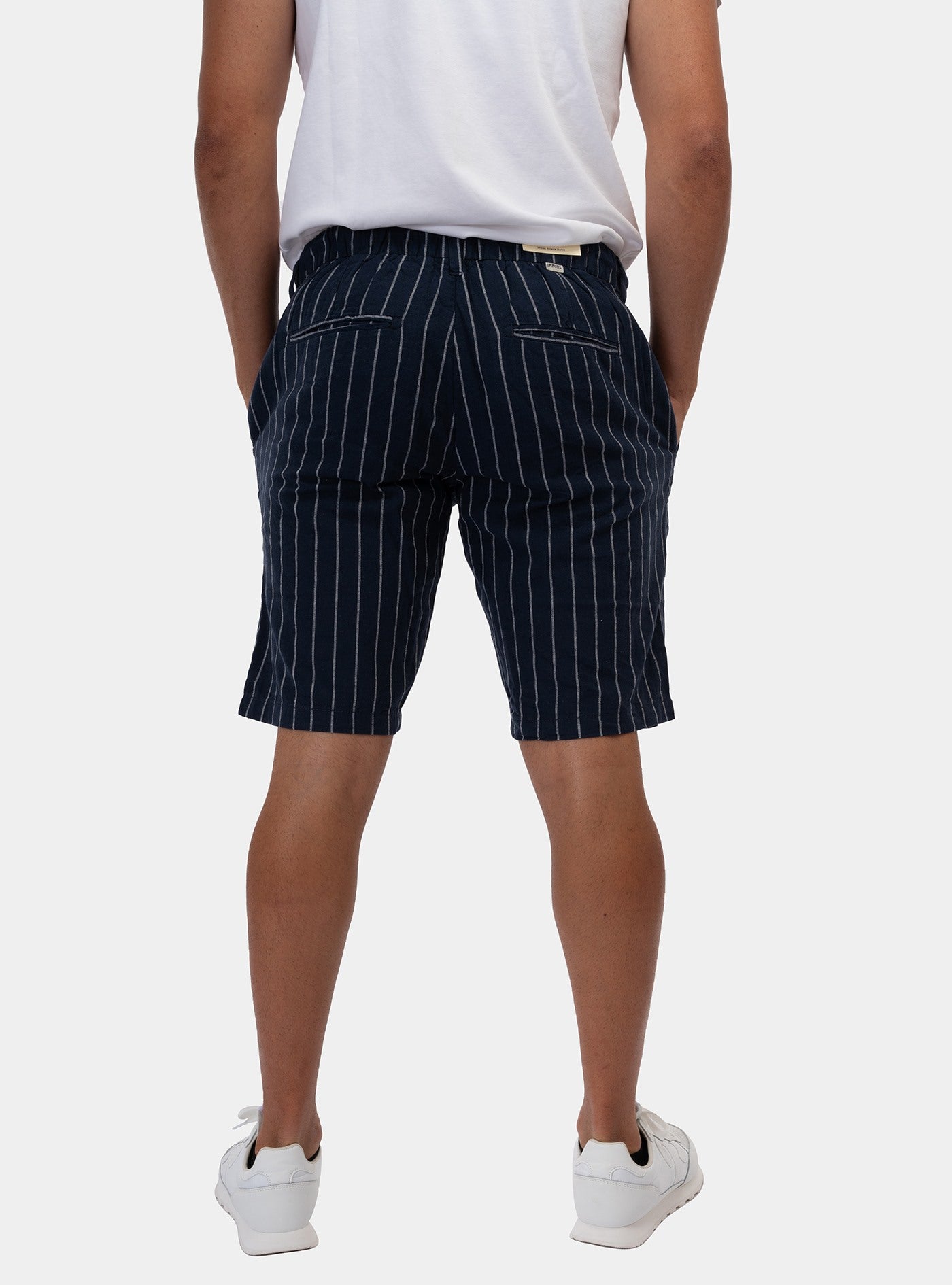 immagine-3-impure-chino-short-comfort-misto-lino-navy-stripe-bermuda-im24ssbm-chs4326-c63