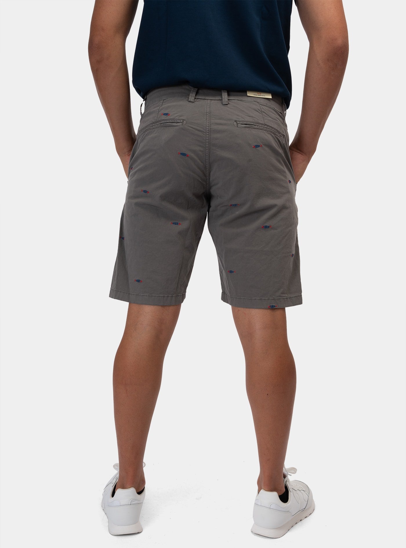 immagine-3-impure-chino-short-comfort-twill-embr-fishred-grey-bermuda-im24ssbm-chs4292-c17