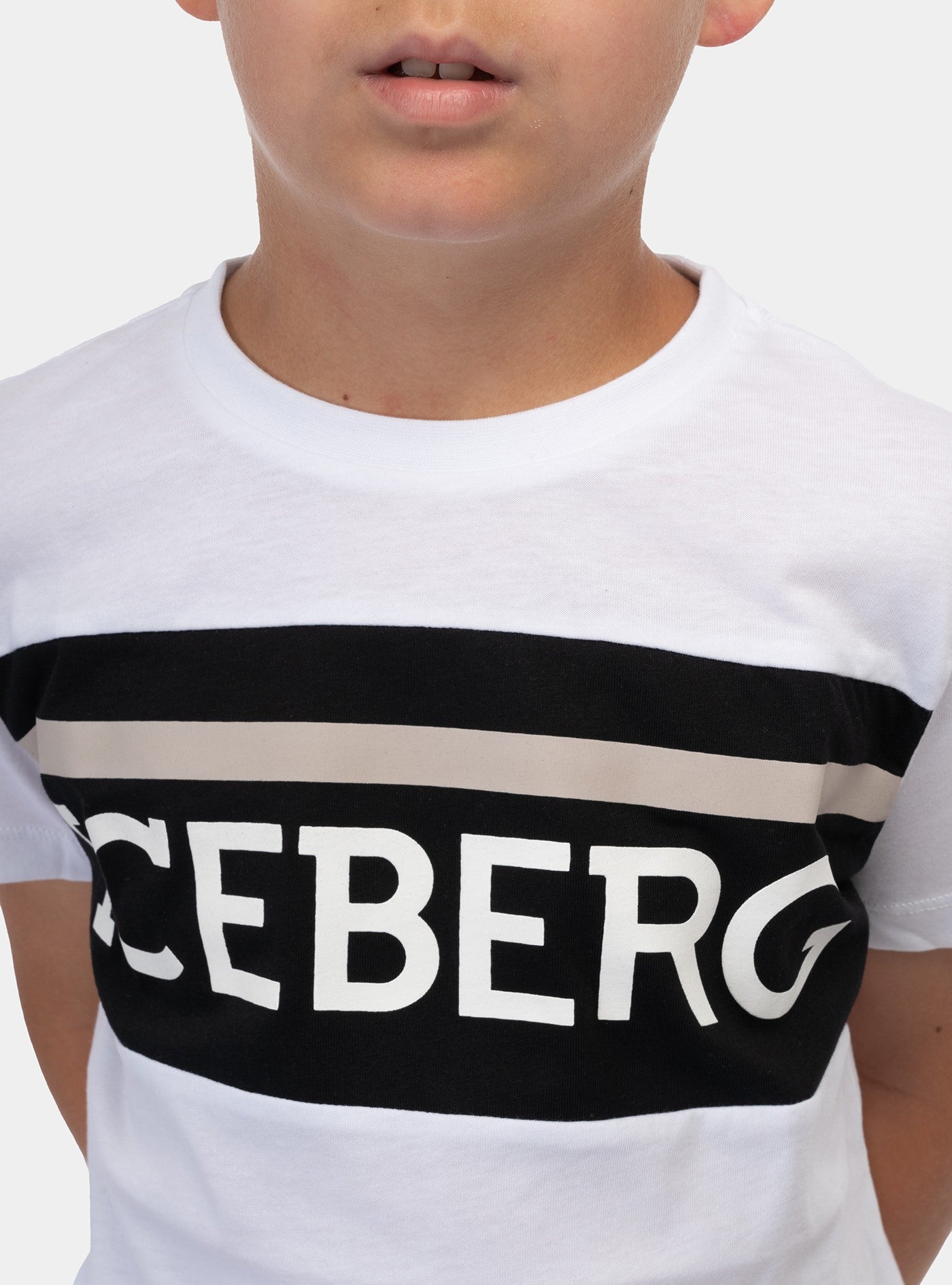 immagine-4-iceberg-t-shirt-bianca-t-shirt-tsice4116j-bianco