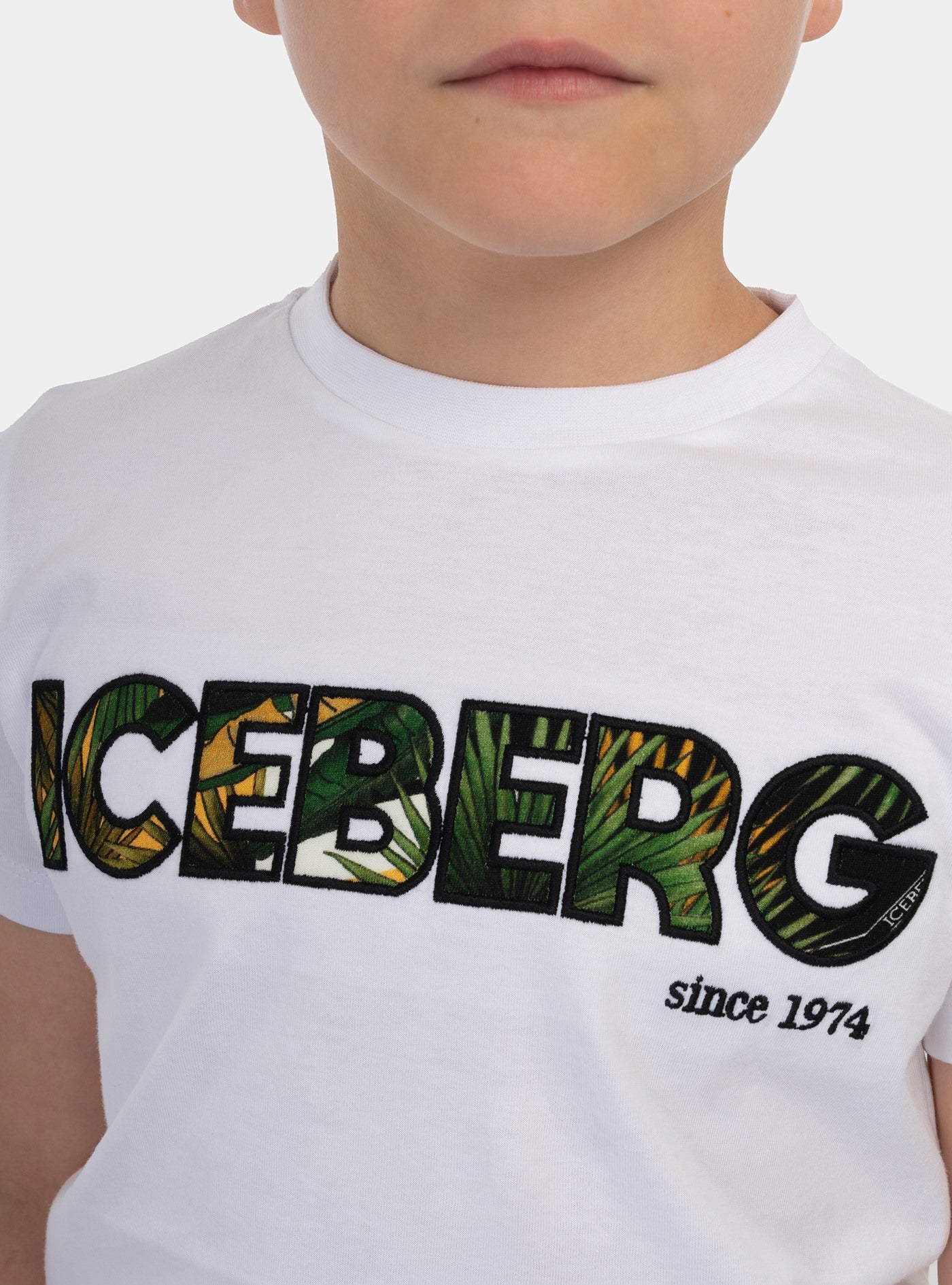 immagine-4-iceberg-t-shirt-bianca-t-shirt-tsice4122j-bianco