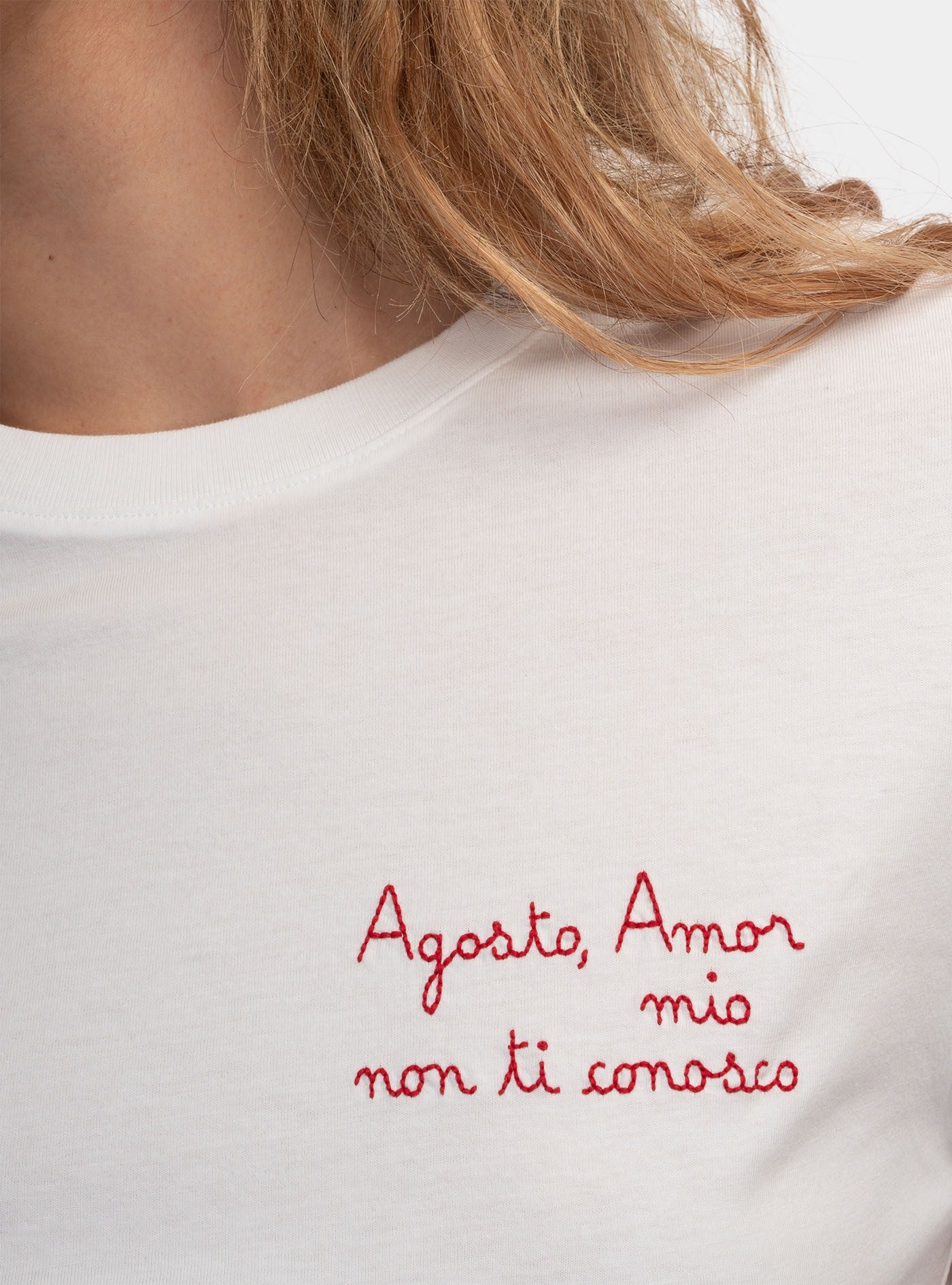 immagine-4-mc2-saint-barth-emilie-agosto-amor-01-emb-t-shirt-emi0001-05689f