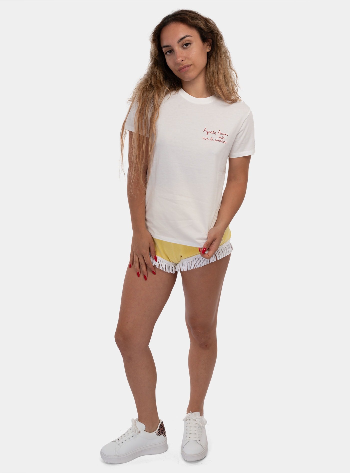 immagine-5-mc2-saint-barth-emilie-agosto-amor-01-emb-t-shirt-emi0001-05689f